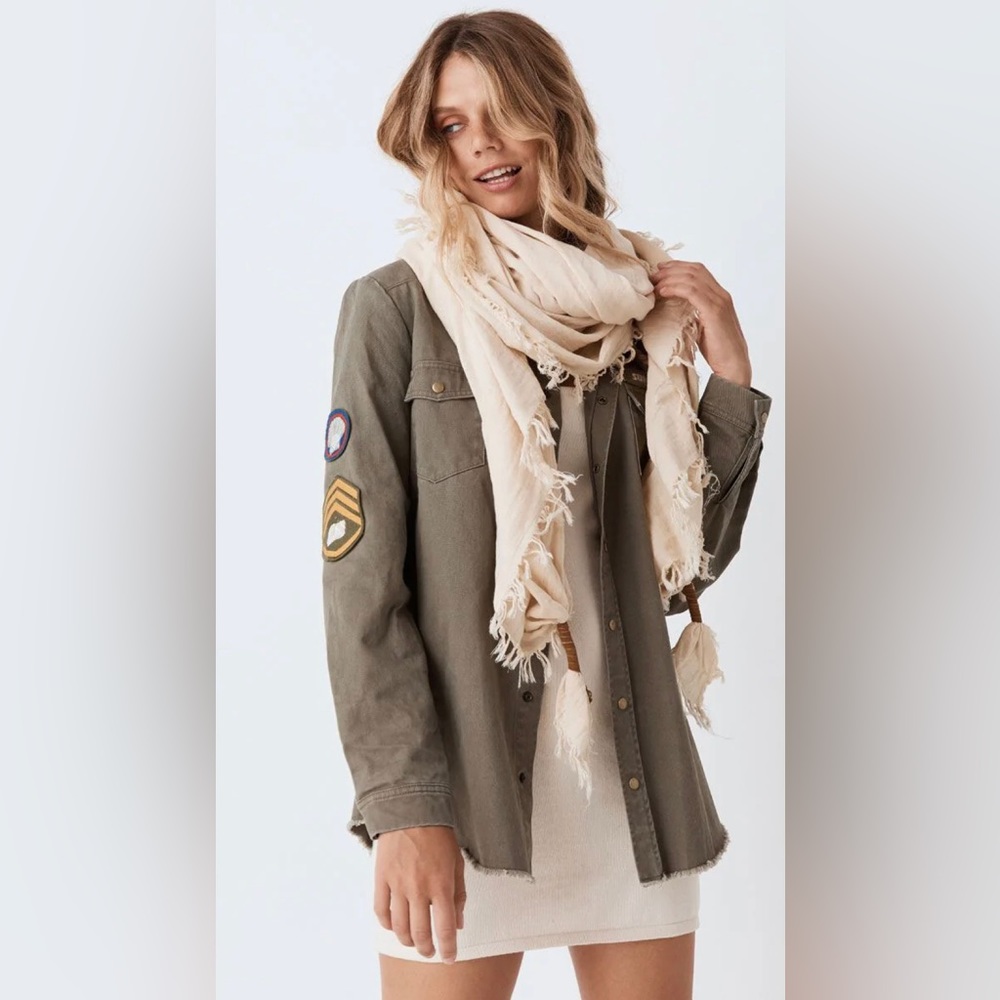 NWT Spell Hanalei Scarf